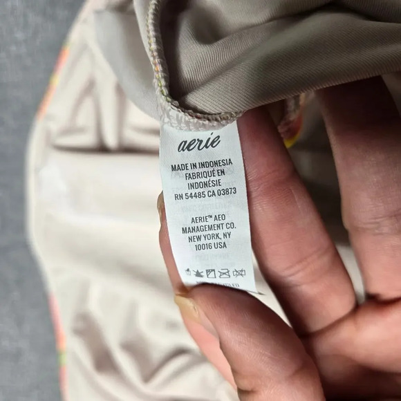 Aerie Printed Ruffle Keyhole One Piece Floral Swimsuit - Picture 9 of 10